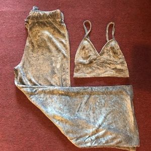 Out From Under cozy set